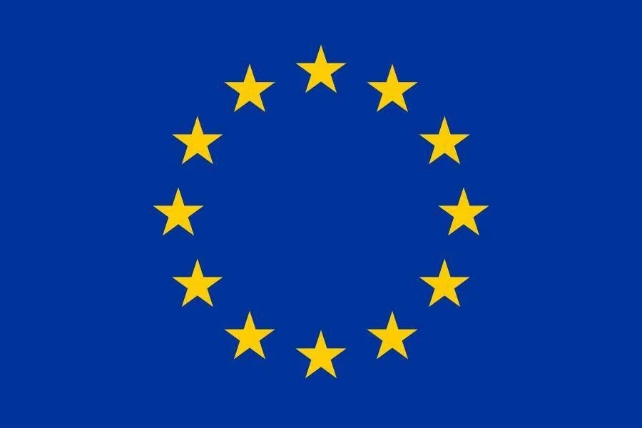 UE designa ChatGPT, Reddit e Roblox como plataformas de grande porte sob o Digital Services Act