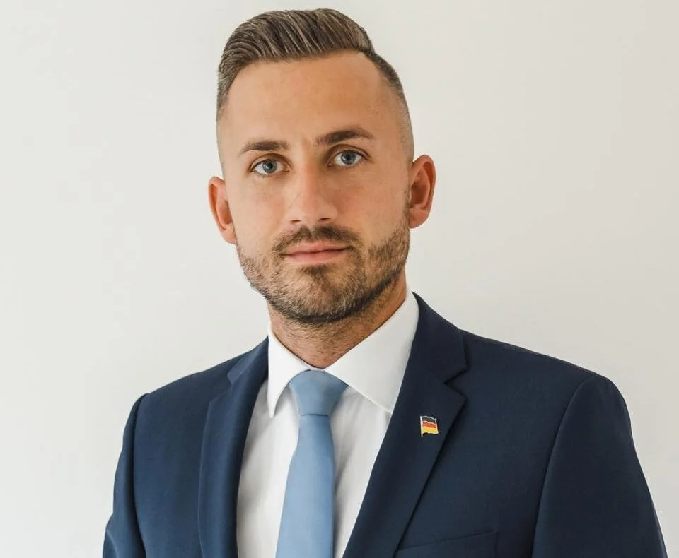 AfD triunfa na Saxônia-Anhalt: o movimento decisivo que reconfigura o tabuleiro político da Alemanha
