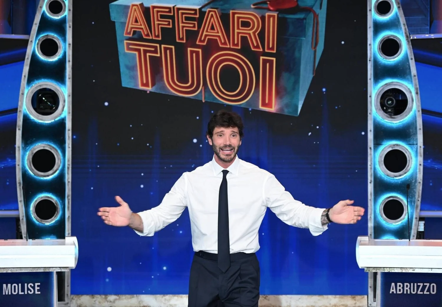 Affari Tuoi retorna a partir de 6 de setembro: Stefano De Martino conduz nova temporada diária na Rai1