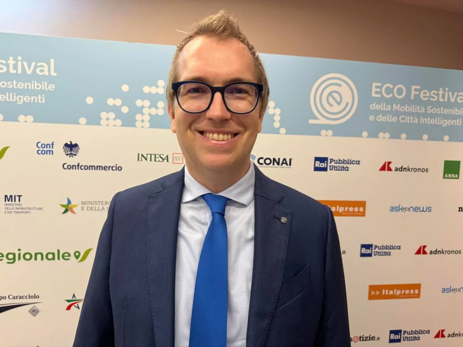 Amazon amplia ecossistema sustentável: da IA ao packaging customizado e frotas elétricas
