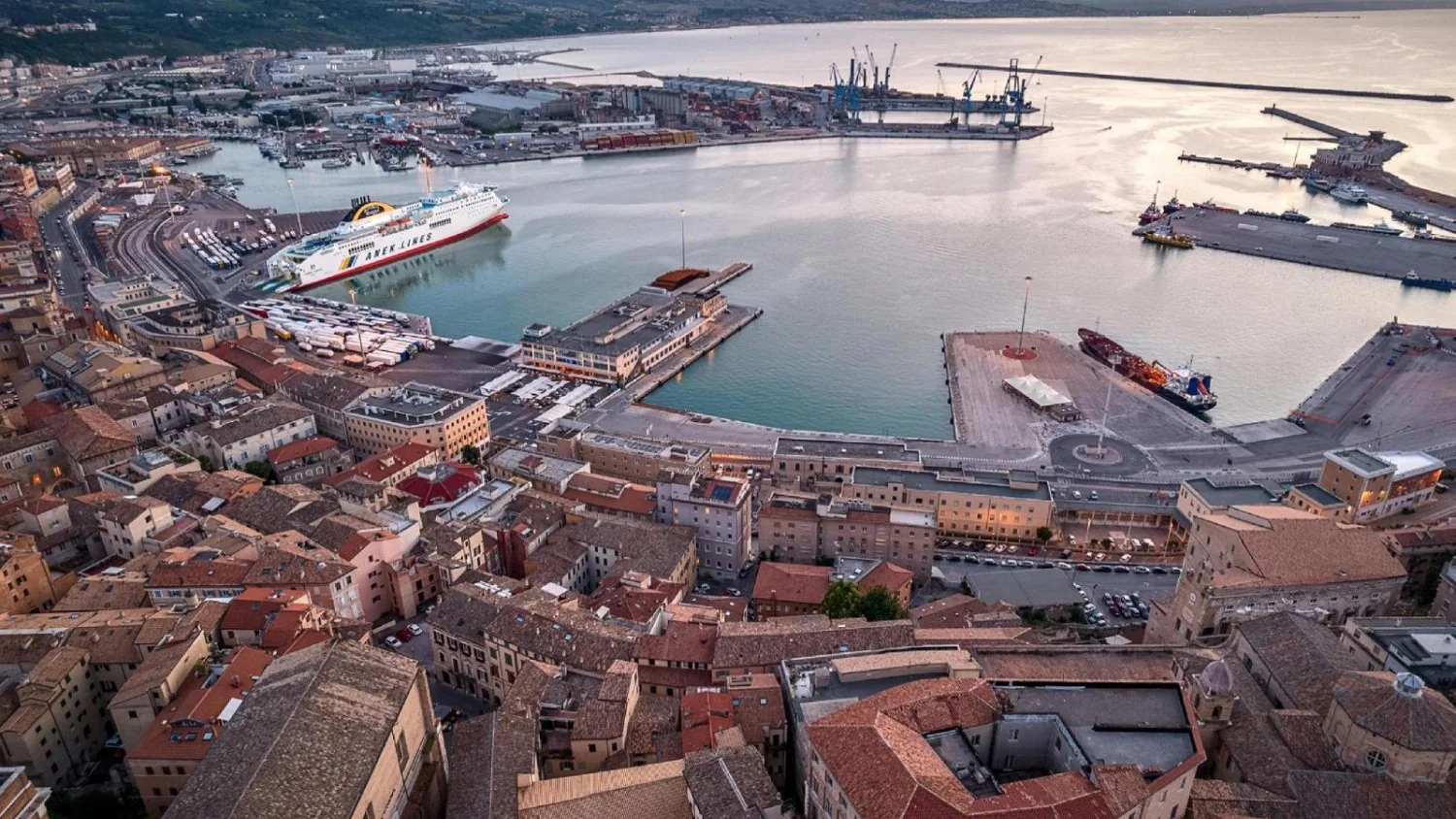 Ancona reinventa seu passado com inteligência artificial para brilhar na Capital da Cultura 2028