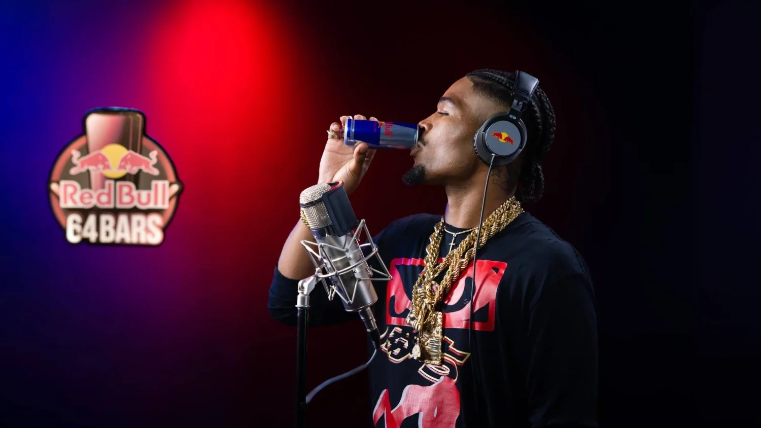 Artie 5ive ilumina suas raízes em 'Pugno di Ferro' no Red Bull 64 Bars