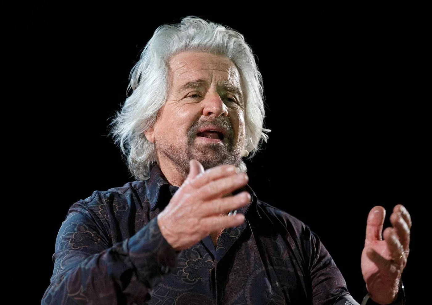 Beppe Grillo diz que não tem poder para fundar um partido; filho Ciro estuda para provar sua inocência