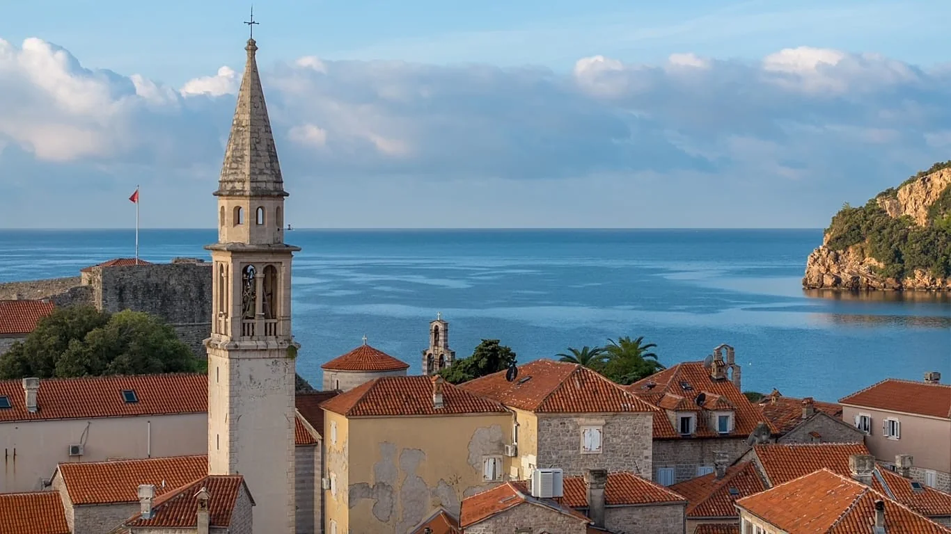 Budva, Montenegro: a Riviera Adriática que seduz a Europa