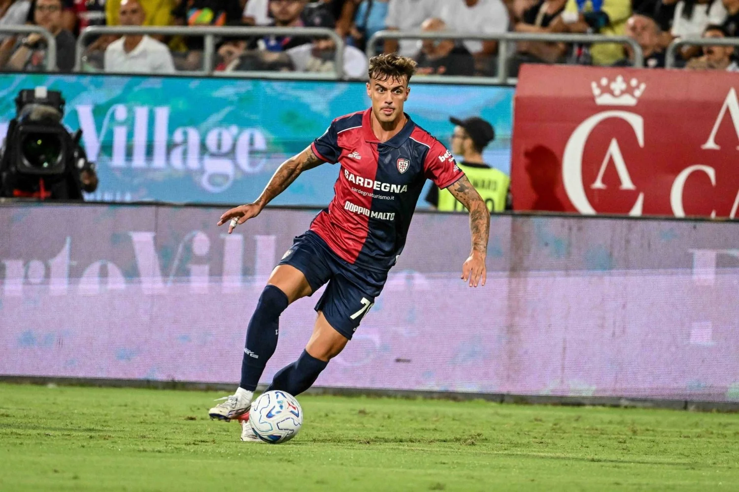 Cagliari vence Udinese com gol de Maldini e assume liderança provisória; Bologna e Torino empatam 1-1