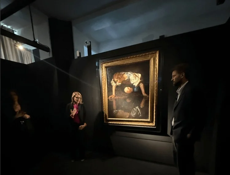 Caravaggio em Potenza: o 'Narciso' chega à Basilicata e reflete o espelho do nosso tempo