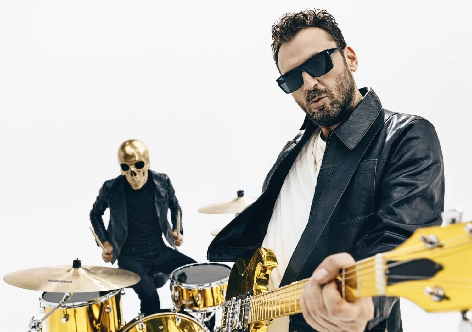 Cremonini lança 'Paparazzi' e anuncia 'Amateur': volta ao som de banda e ao estado de estreia