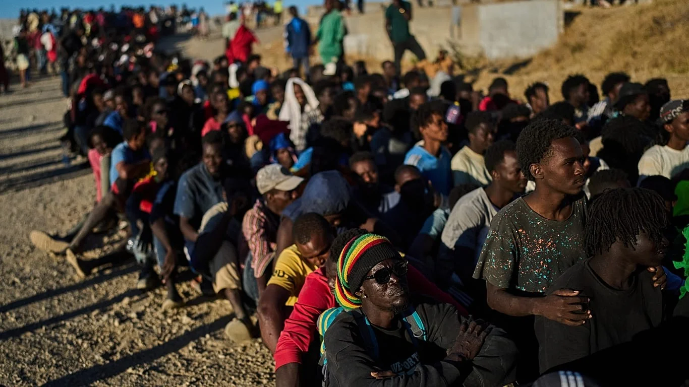 Ceuta em Colapso Humanitário: Mais de 4.000 Migrantes na Rua e Menores Denunciam Abusos nos Centros