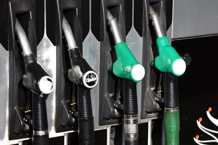 Combustíveis caros: preço médio da gasolina €2,155/l e diesel €2,340/l