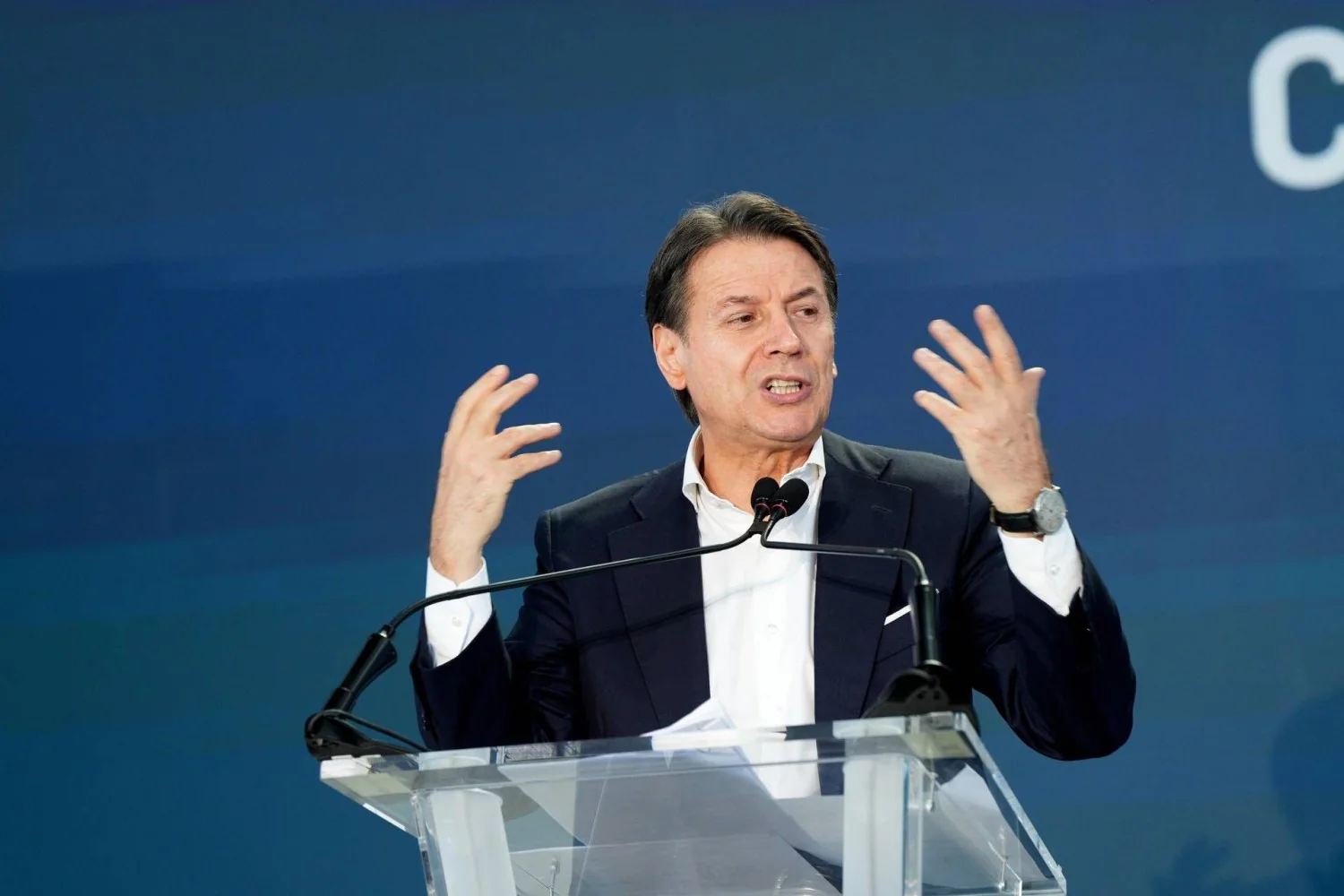 Conte desafia Meloni e mira de volta a Palazzo Chigi: “Não recuaremos nem um milímetro”