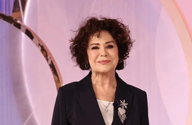 Corinne Clery revela ter nomeado tutor legal para se proteger de seu filho Alex