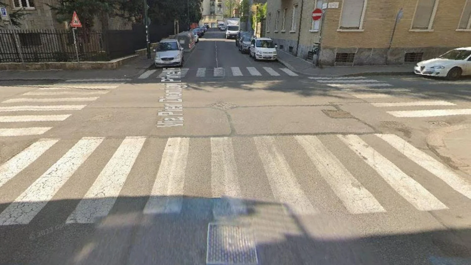 Criança atropelada em Torino: ex-companheira do pai é presa por tentativa de homicídio