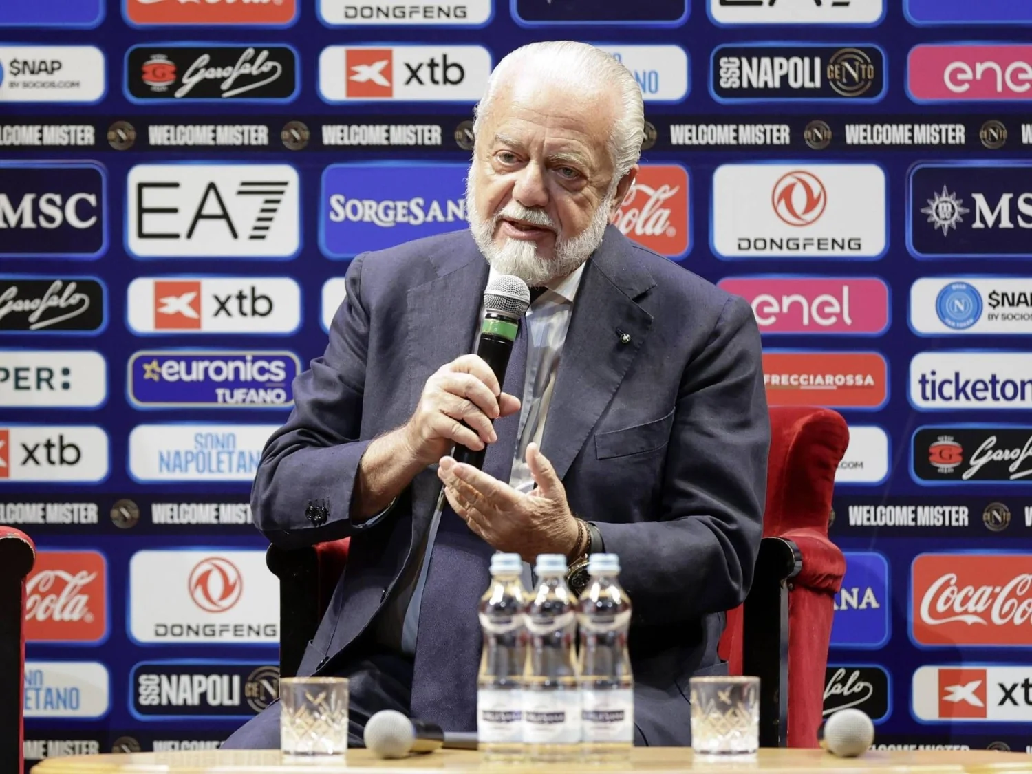 De Laurentiis anuncia estádio próprio em Napoli Est: 70.000 lugares e financiamento pessoal