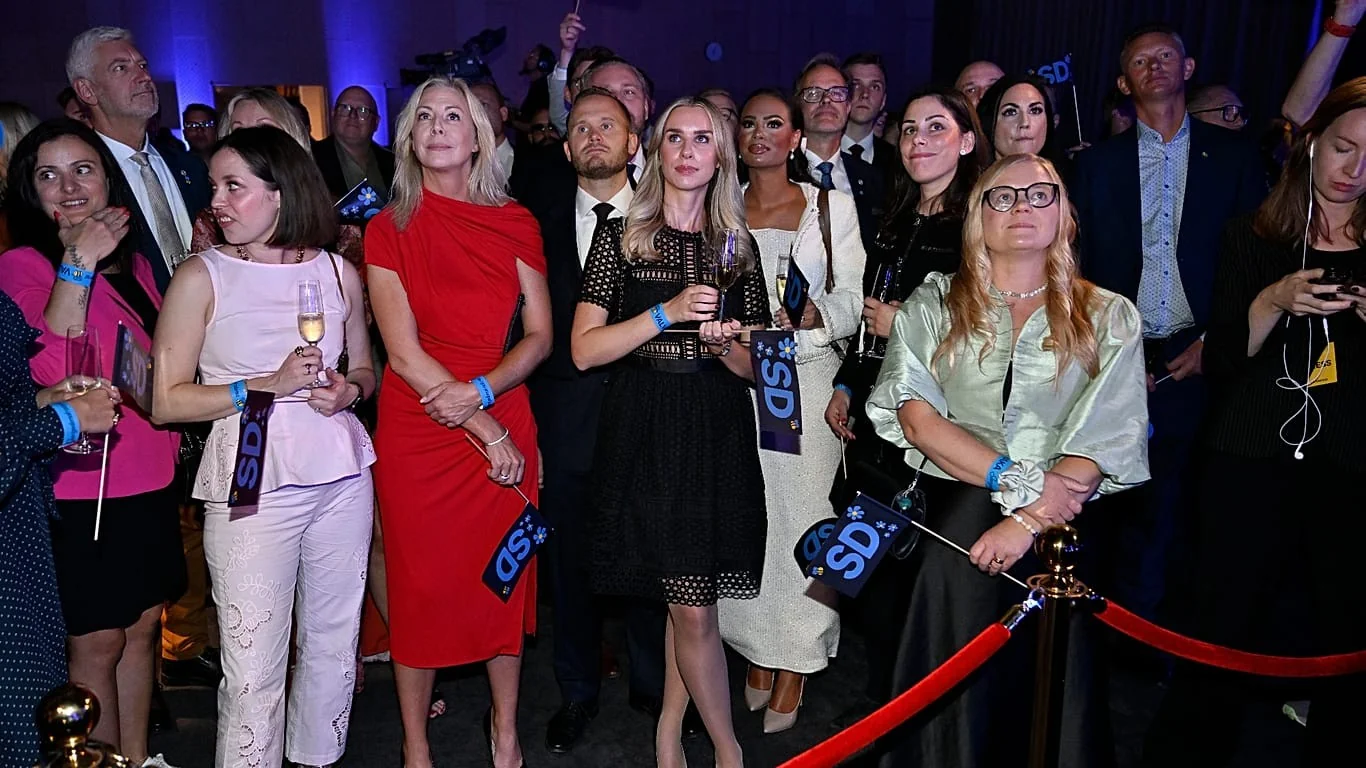 Centro-esquerda de Andersson vence por margem estreita na Suécia; Kristersson se demite