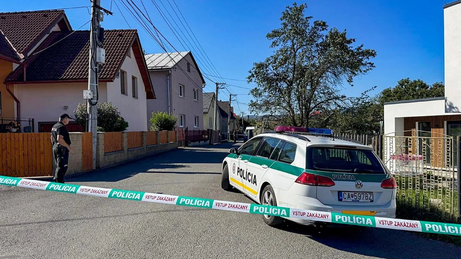 Eslováquia: estudante de 13 anos mata professora com faca em Staškov e deixa dois feridos