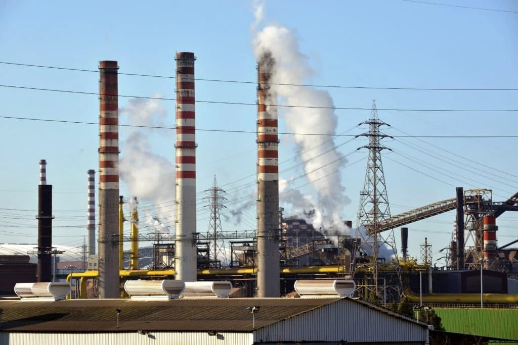 Ex-Ilva: Corte da UE valida escolha italiana e afasta Acciaierie d'Italia de benefícios energéticos