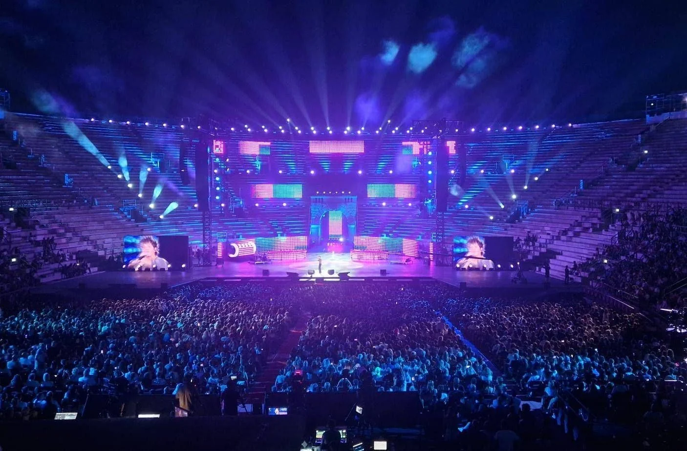 Future Hits Live 2026: a Geração Zeta domina a Arena de Verona em noite vibrante