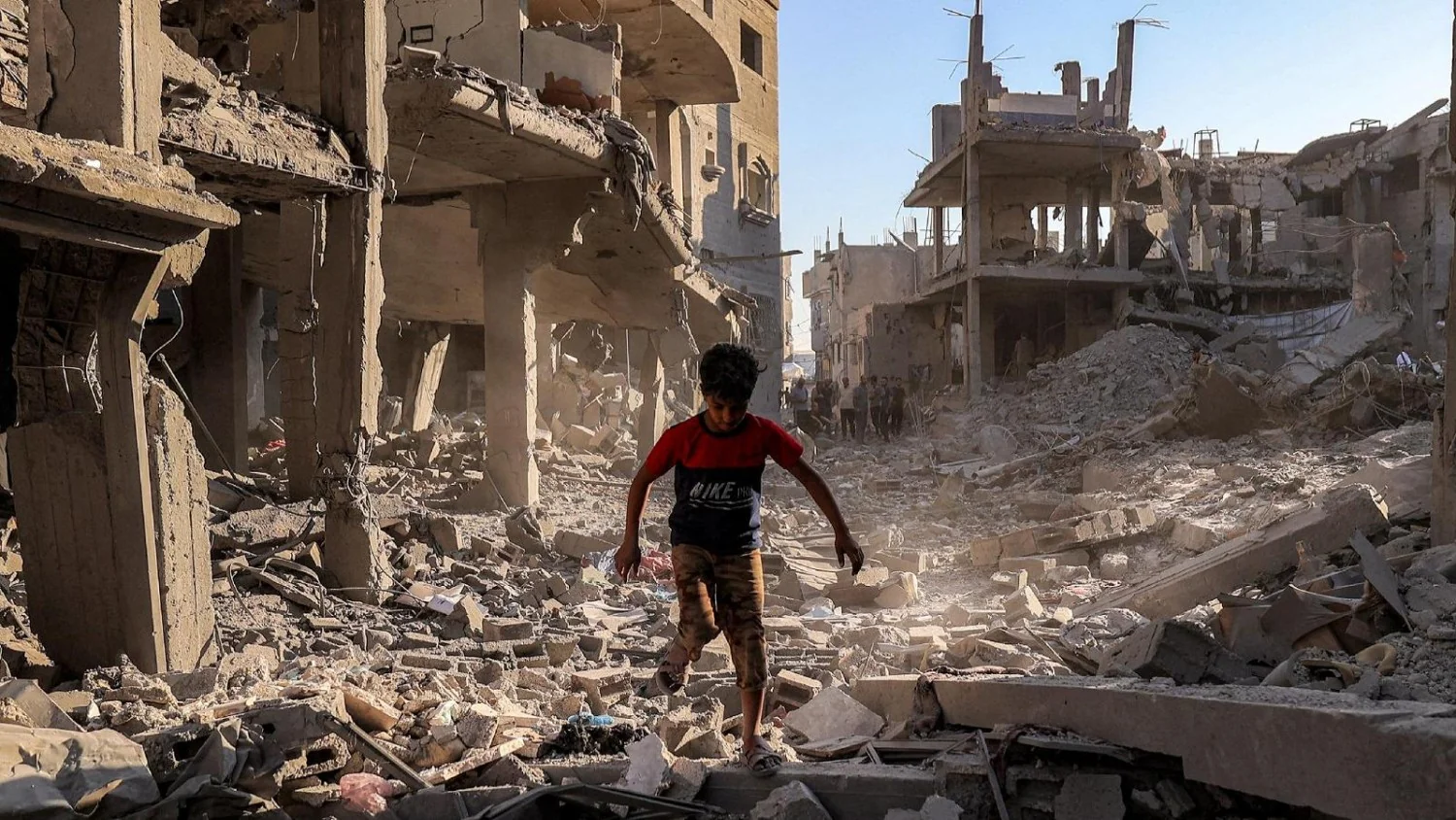 Gaza 90% destruída; ONU pede US$71,5 bi — Macron protege Yanbu enquanto Netanyahu provoca na ONU