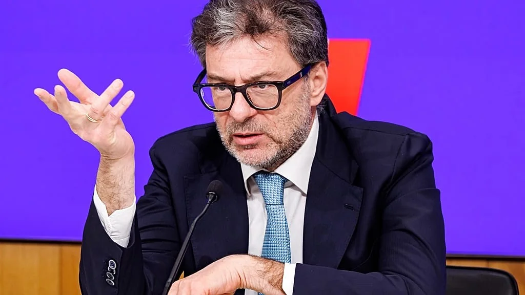Giorgetti surpreende: crescimento do PIB pode chegar a 1% em 2026 e abre debate sobre a manobra de 2027