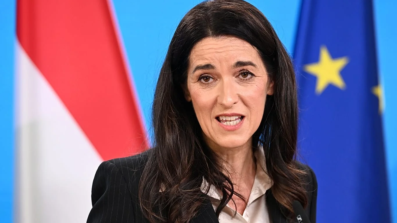 Hungria expulsa dez diplomatas russos por atividades “inaceitáveis”: mudança estratégica em Budapeste