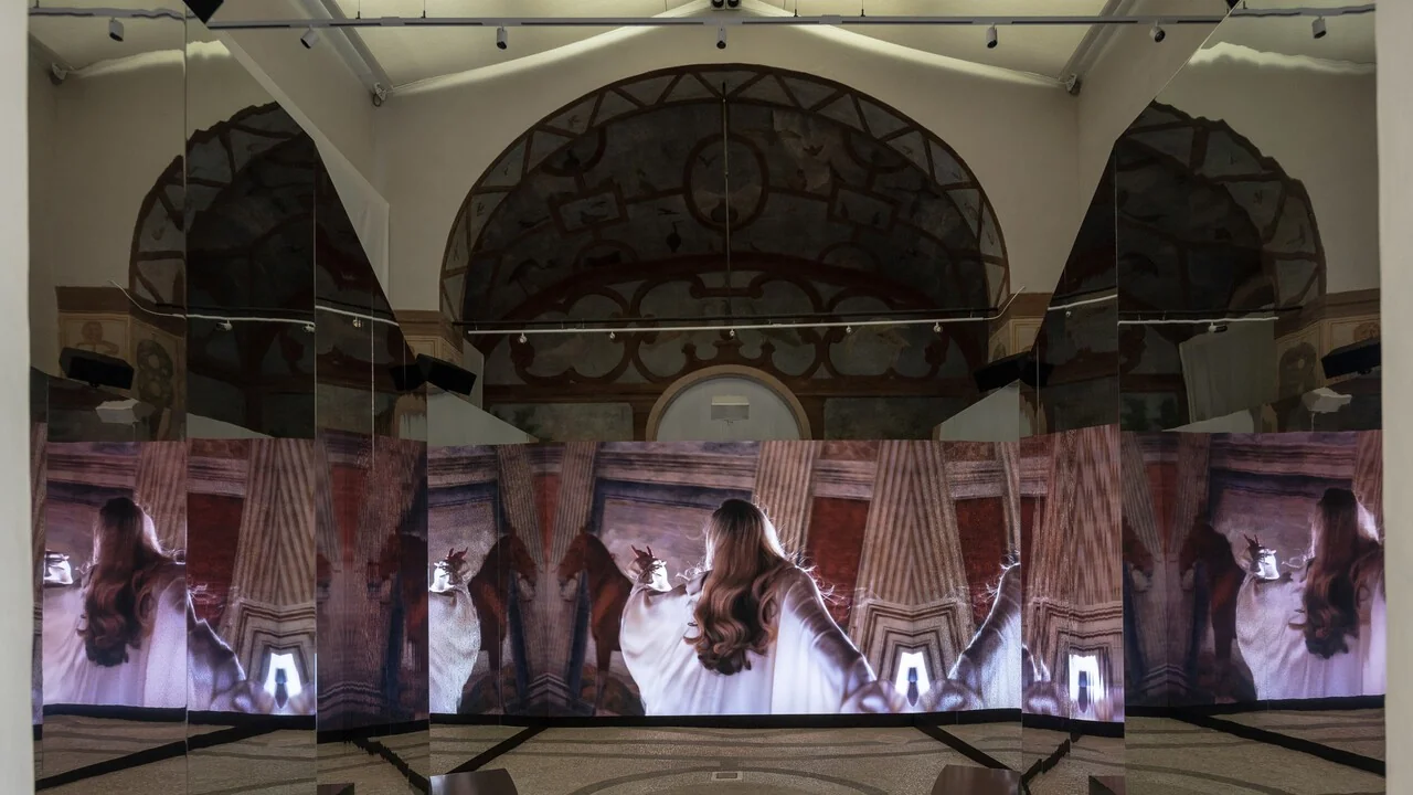 Isaac Julien na Galleria Borghese: duas deusas e a metamorfose que nos transforma