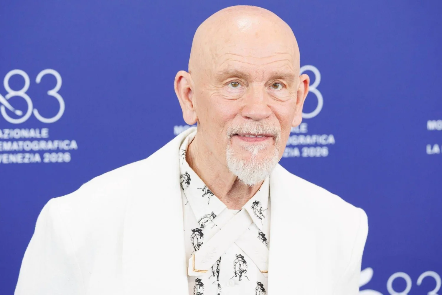 John Malkovich em Veneza 83: “Não vou me aposentar; o que importa é o filme”