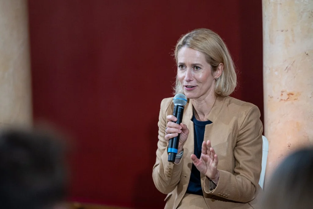 Kaja Kallas: UE deve reforçar presença naval e aérea no Mar Vermelho para conter ameaça Houthi