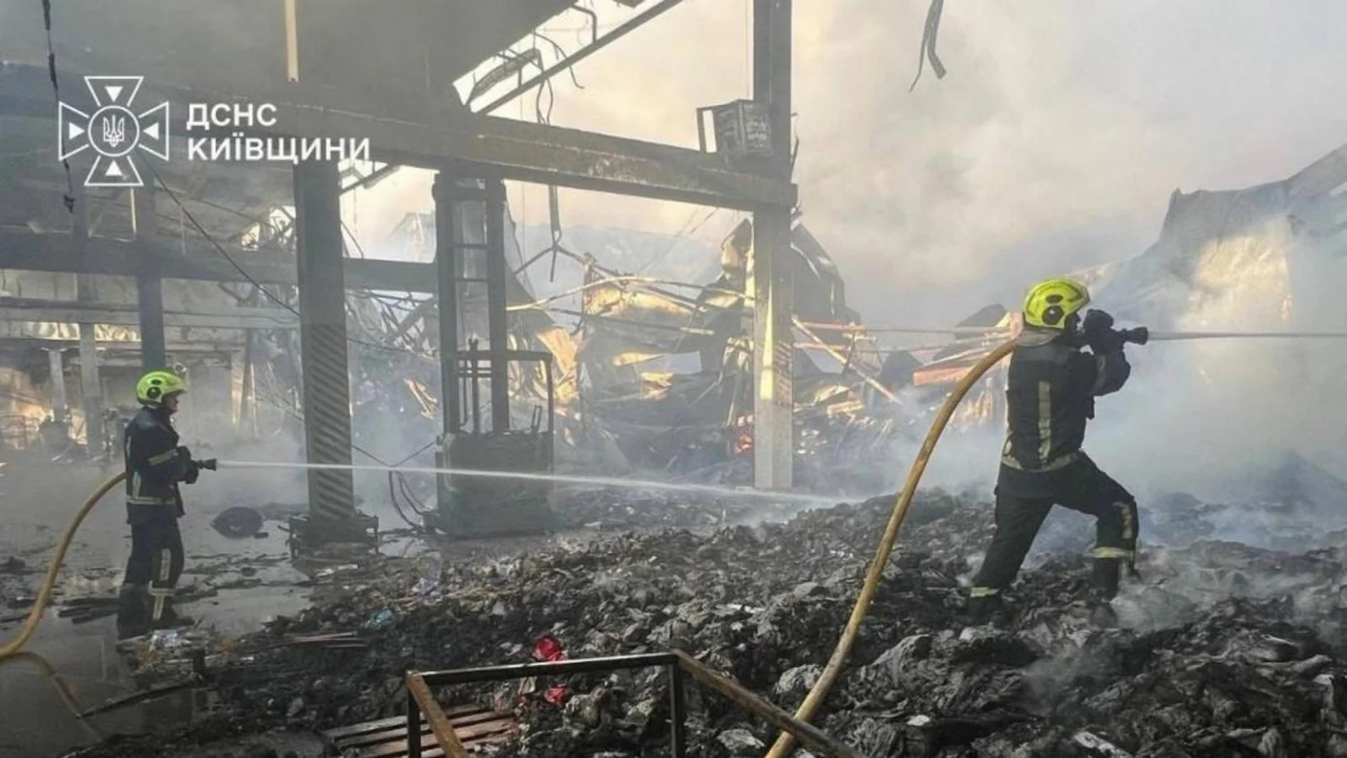 Kiev sob novo ataque enquanto Samara é atingida; tensão no G20 após presença de Siluanov e encontros de Putin com Xi e Modi