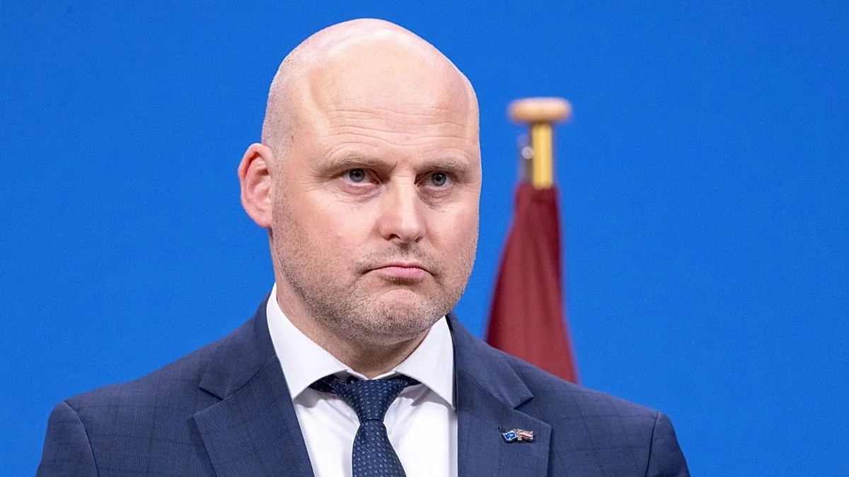 Kulbergs adverte: remoções seletivas de sanções podem 'normalizar' a Rússia