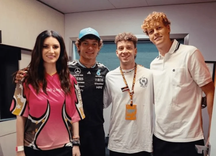 Polêmica em Monza: foto de Laura Pausini com Sinner e Antonelli é acusada de ter sido 'retocada' por IA