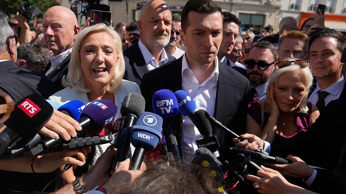 Marine Le Pen retorna a Hénin-Beaumont para recompor imagem e relançar campanha