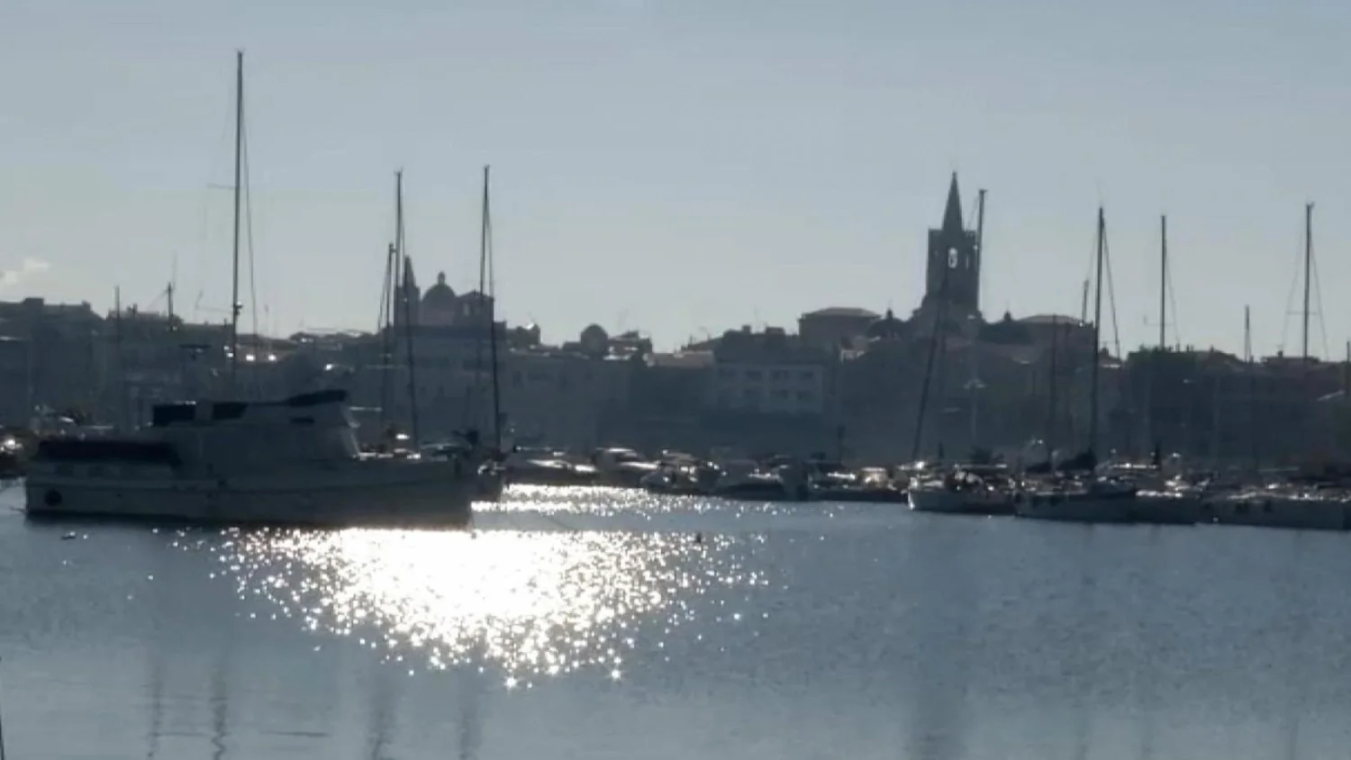 Mergulhador de 47 anos morre em Alghero durante reconhecimento para prova de pesca em apneia