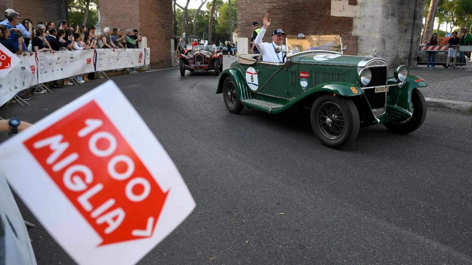 Acidente fatal na Mille Miglia em Brescia: pessoa é atropelada em Bione e prova é suspensa
