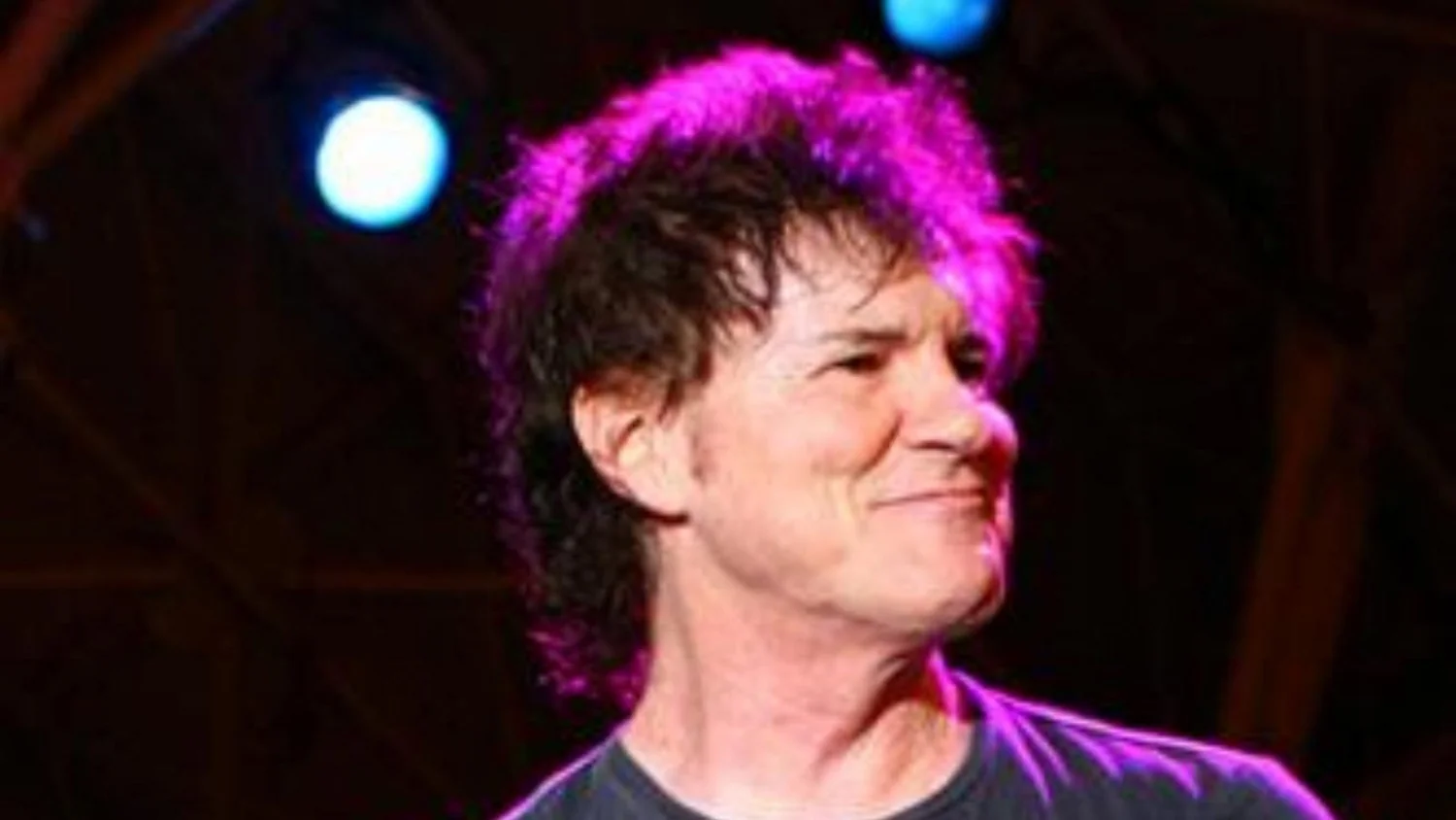 Morre Peter Byrne, voz dos Naked Eyes que ajudou a definir o synth-pop dos anos 80