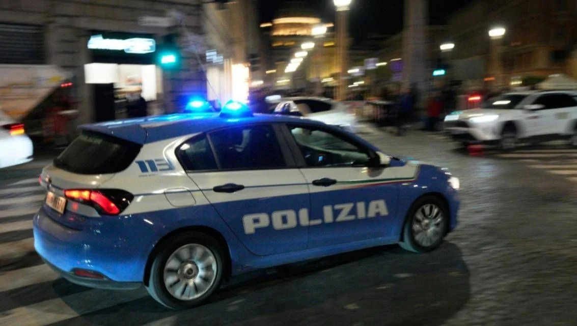 Mulher de 30 anos é denunciada após dar facada nas costas do ex-companheiro em Taranto; ela está irreperível