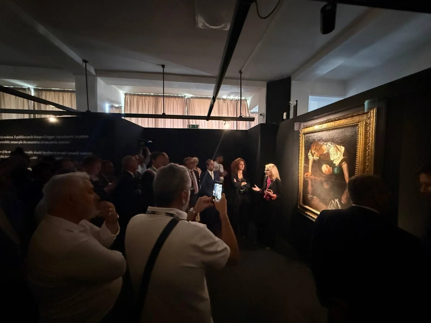 Narciso de Caravaggio em Potenza: 22.791 reservas e um público escolar ávido pelo mito