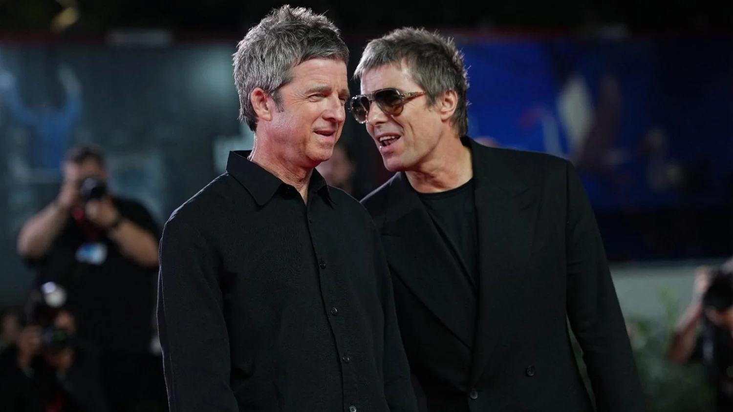 Oasis bloqueiam leilão das 'Desk Tapes': mais de 100 horas de lives inéditos dos anos 90 retiradas de venda