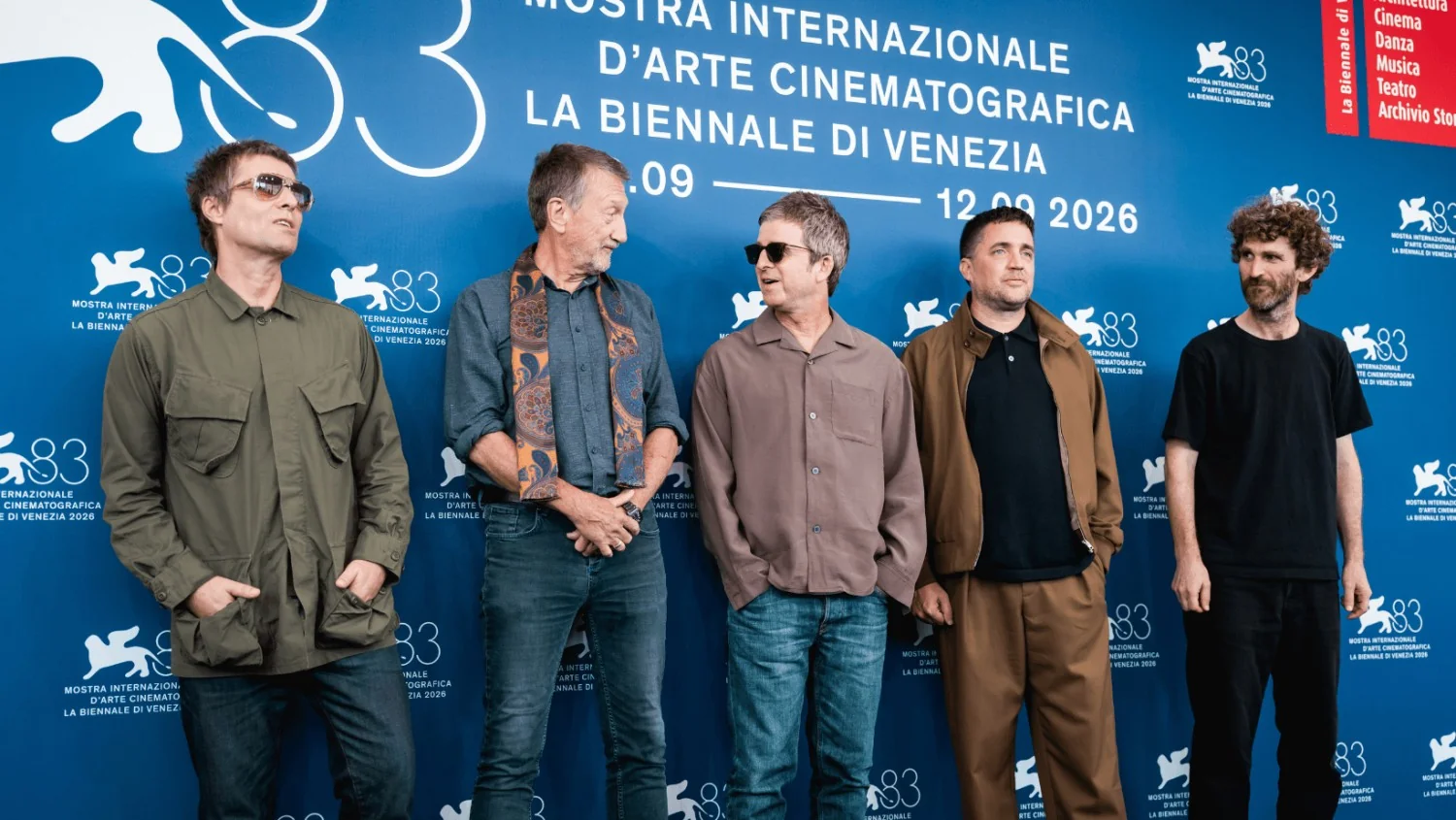 Oasis em Veneza: como o calor do público reuniu os irmãos Gallagher no documentário Don't Look Back in Anger