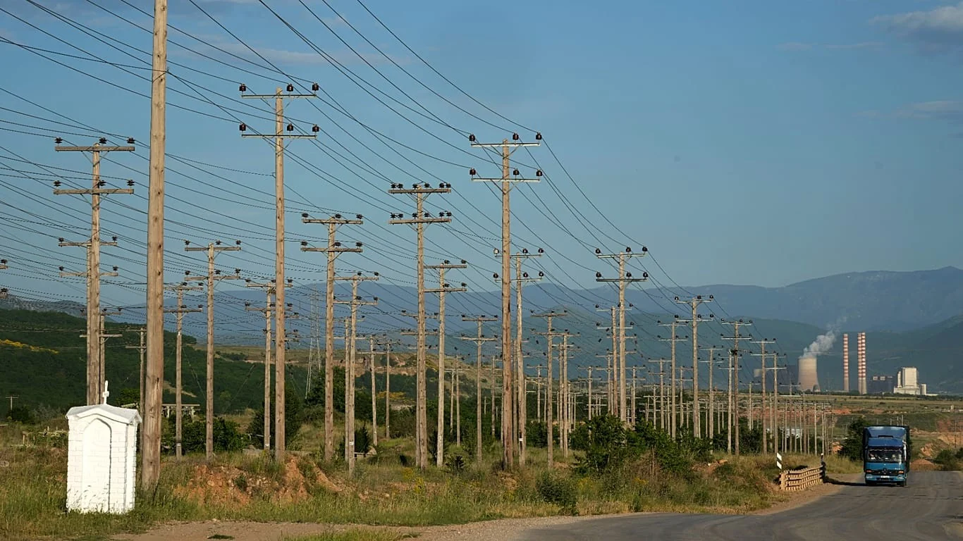 Parlamento Europeu exige prazos mais rígidos para a transição energética e abre confronto com governos