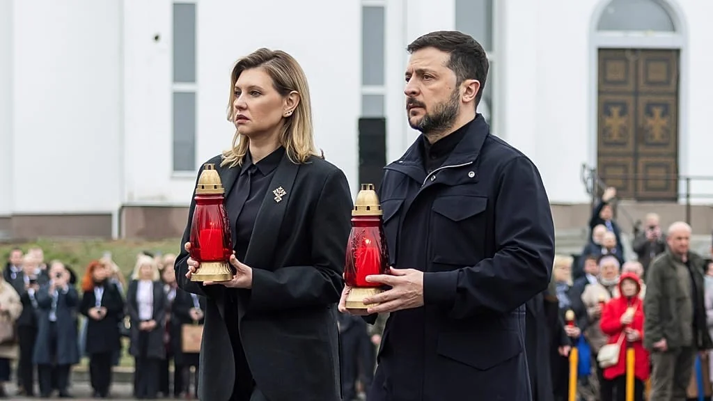 Desinformação desmontada: o falso passaporte que atribui a Zelensky cidadania israelense