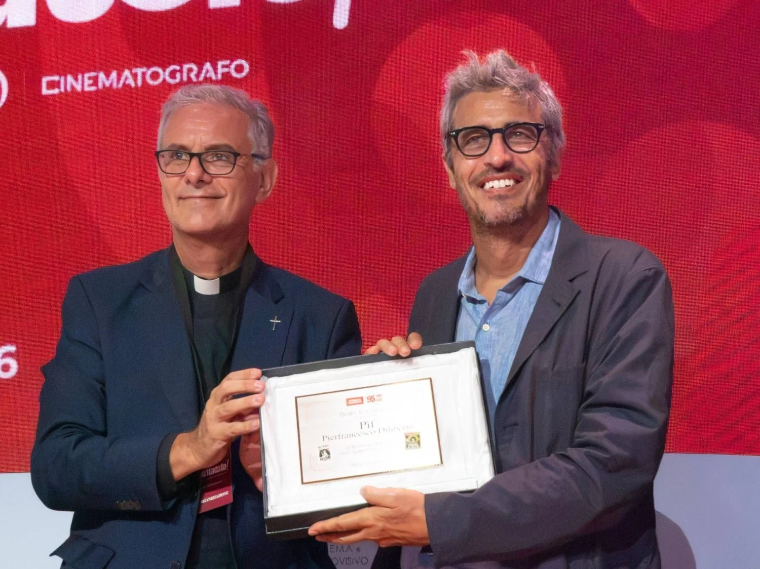 Pif recebe o 5º Prêmio Famiglia Cristiana na 83ª Mostra de Veneza