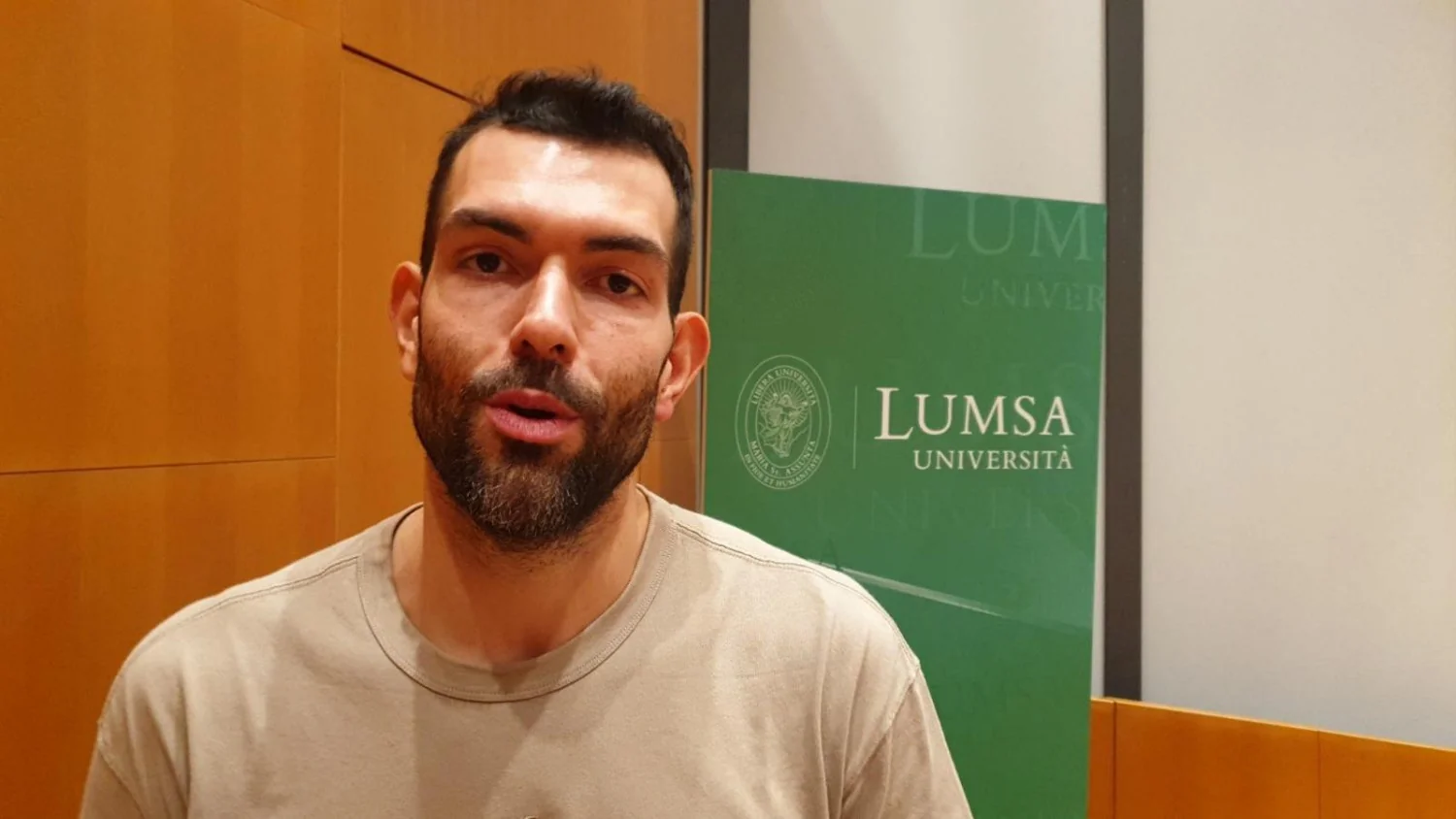Pippo Ricci: “Escolher ser o glue‑guy é pensar primeiro nos outros” — lições do capitão da Olimpia Milano