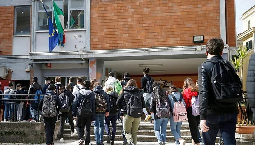 Pisa 2025: Itália se mantém acima da média OCDE e supera França e Alemanha