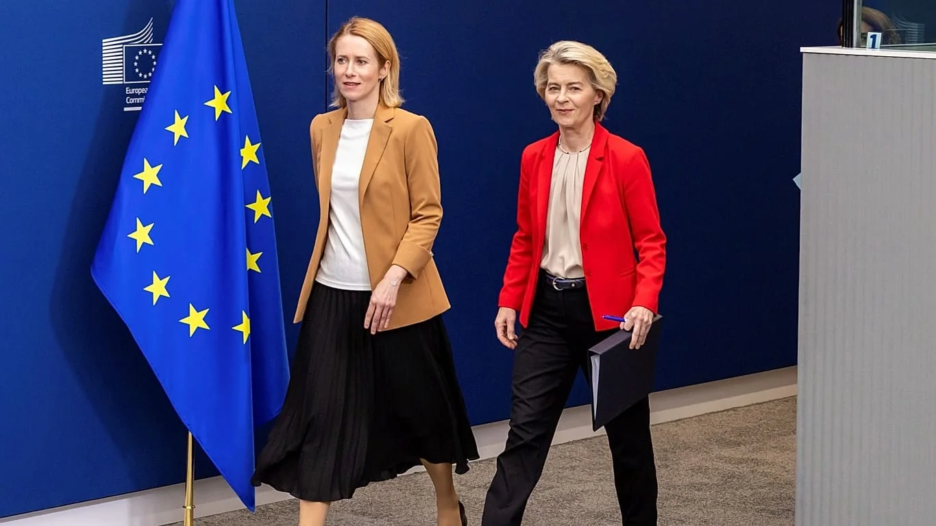 Plano franco-alemão propõe Kaja Kallas sob supervisão de Ursula von der Leyen: reconfiguração da política externa da UE