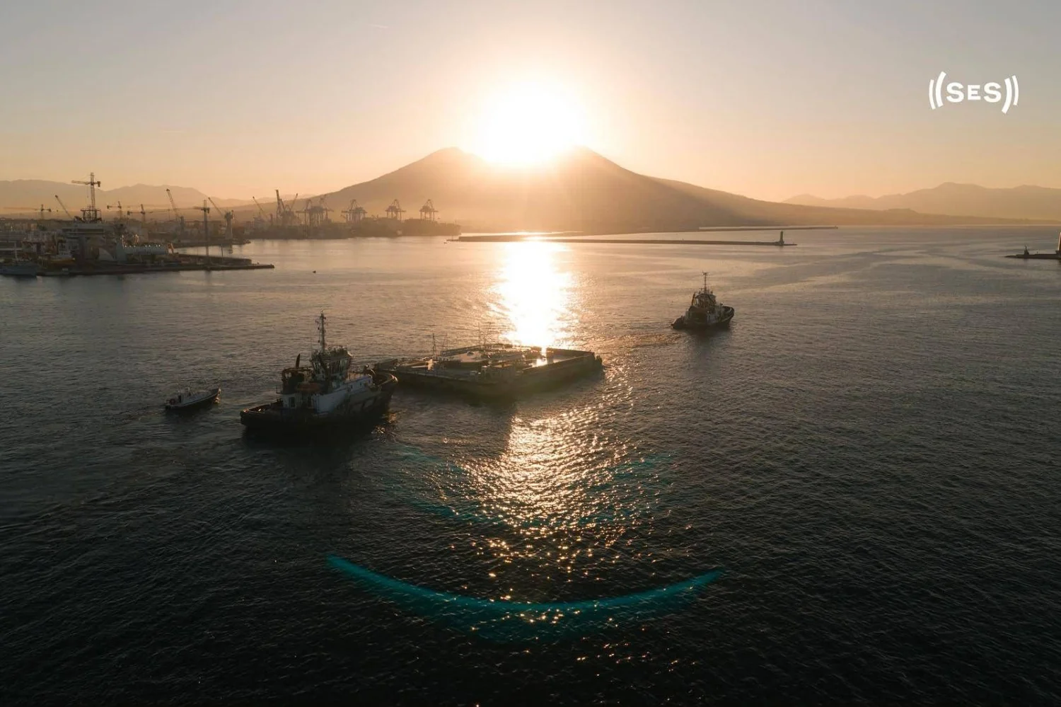 Pontão no Lungomare Caracciolo: a ilha temporária que liga Nápoles à America's Cup 2027