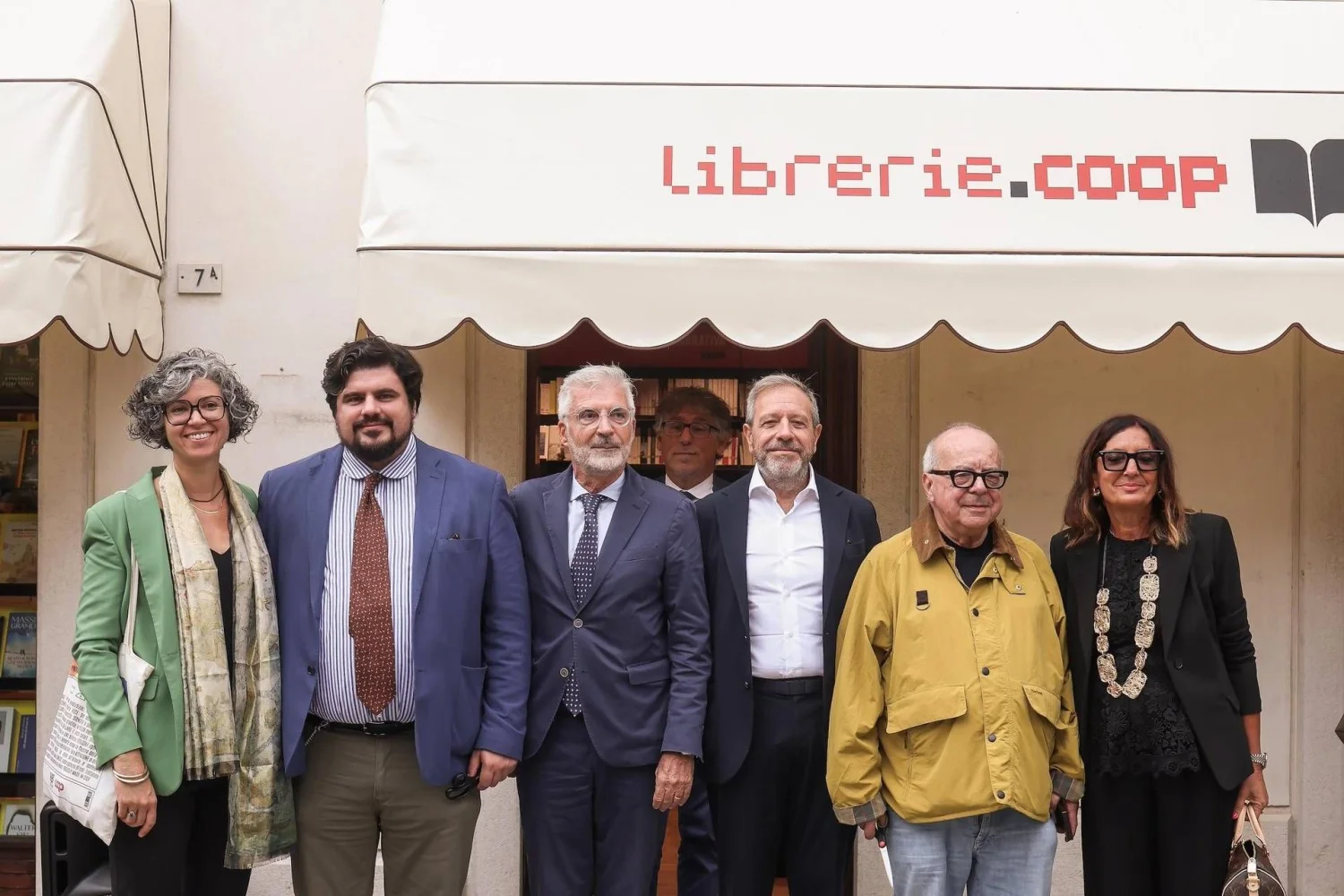 Pordenone transforma empresas em pontos de leitura: nascem bibliotecas nos locais de trabalho