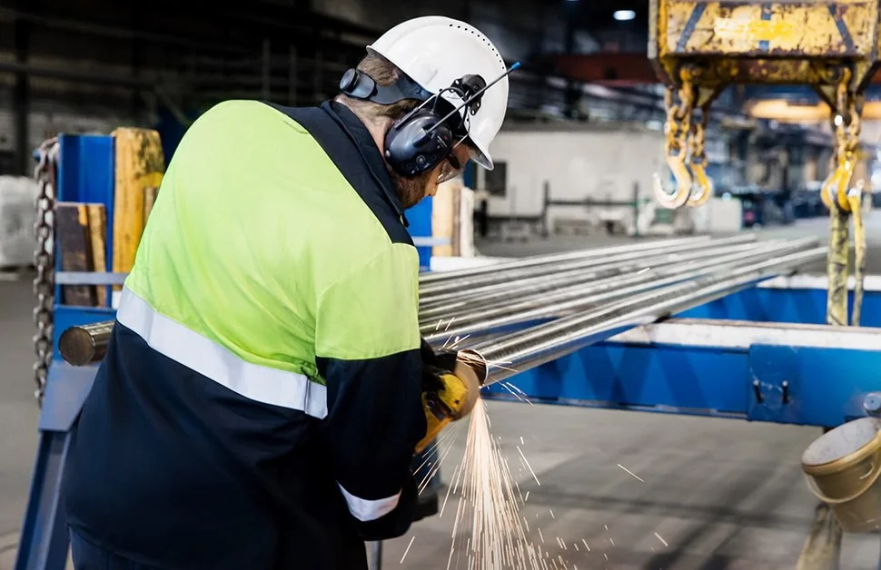 Produção da UE em junho de 2026 cai 0,1%: construções e serviços freiam atividade