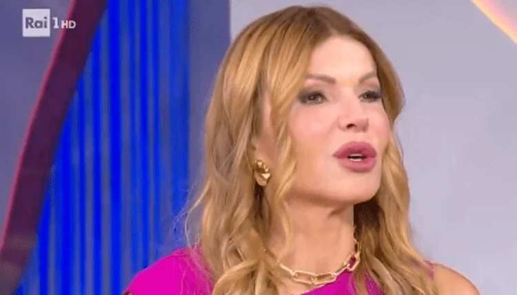 Rita Rusic emociona ao recordar a mãe Fiorella: o drama da demência senil em plena TV
