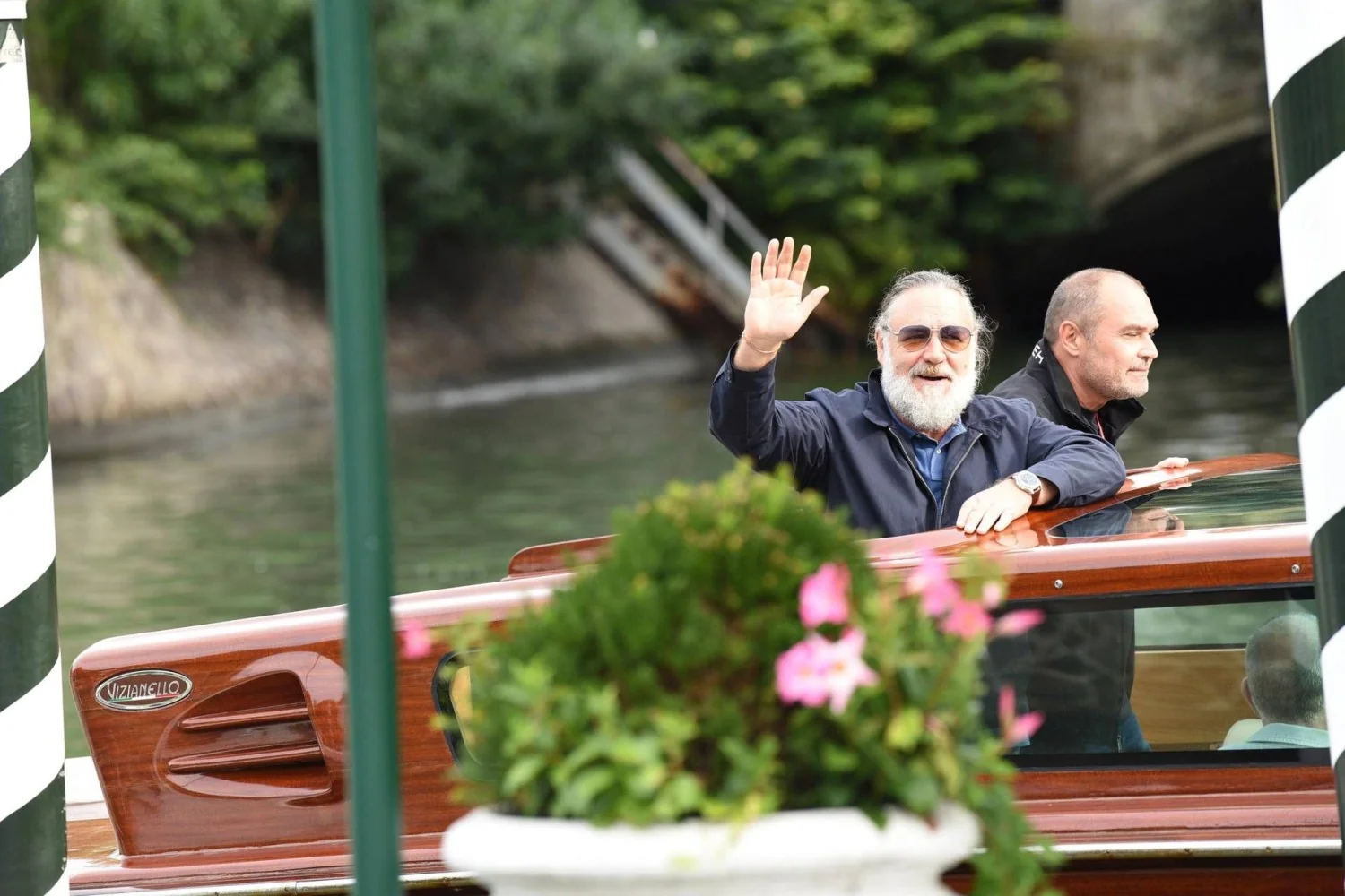 Russell Crowe chega a Veneza com 'What Love Builds' enquanto 'Ritorno a Buenos Aires' revive memórias da ditadura