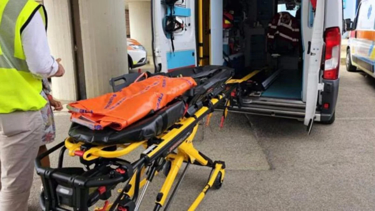 Sassari: motorista atropela duas crianças na faixa e foge após breve parada